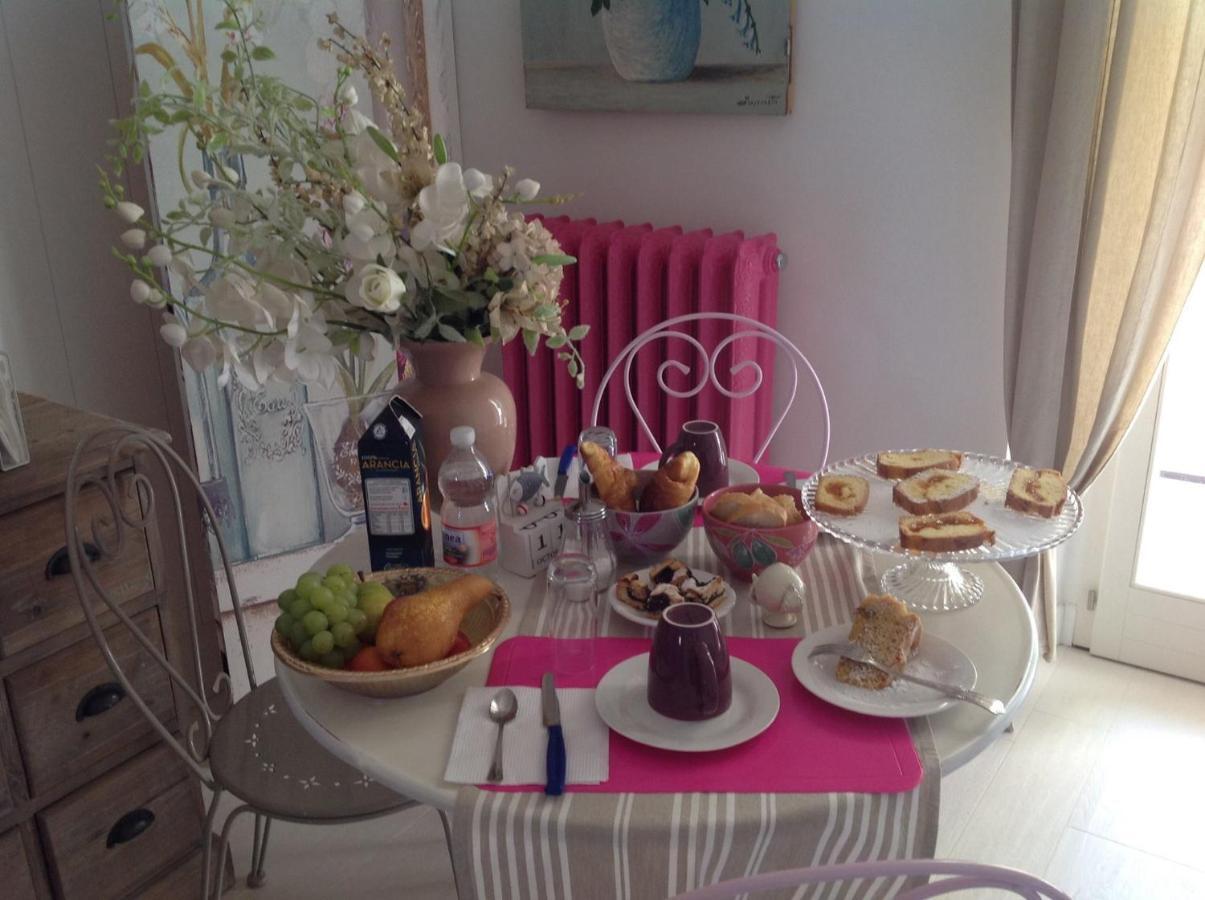 A Casa Di Lolu Bed & Breakfast Grottammare Bagian luar foto